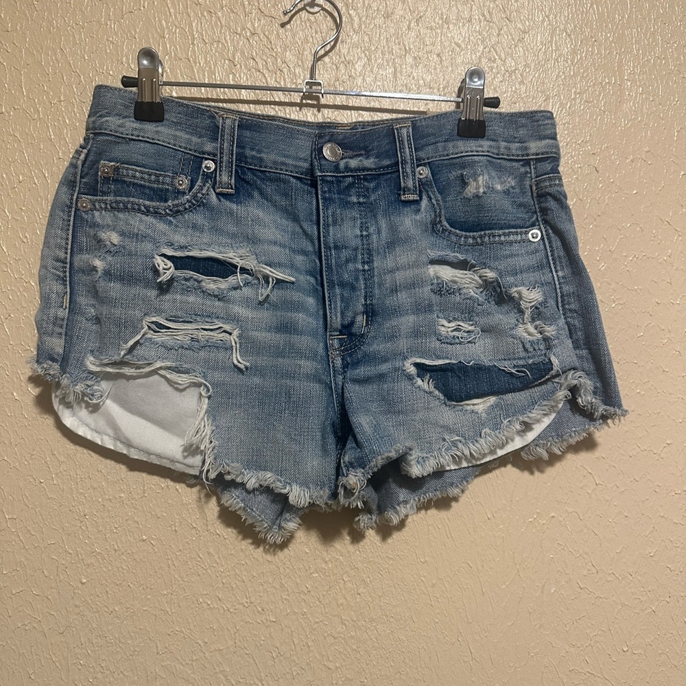 American Eagle Shorts Size 4‎ Distressed Button Fly